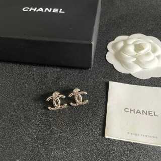 Chanel Crystal CC Stud Earrings – Elegant Luxury Fashion Jewelry