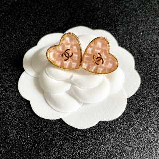 CHANEL Rosé Whisper Heart Stud Earrings