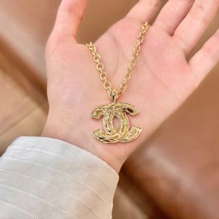 CHANEL Signature Pendant Chain Necklace
