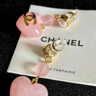 Chanel Pearl Floral Drop Earrings – Elegant Luxury Fashion Jewelry