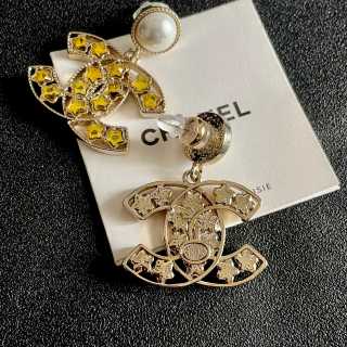 Chanel Elegant Pearl Signature Statement Earrings