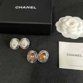 Chanel Elegant Oval Signature Stud Earrings