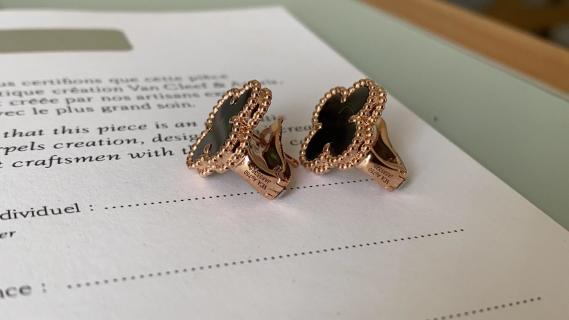Van Cleef & Arpels Rose Gold and Grey Mother-of-Pearl Clover Earrings