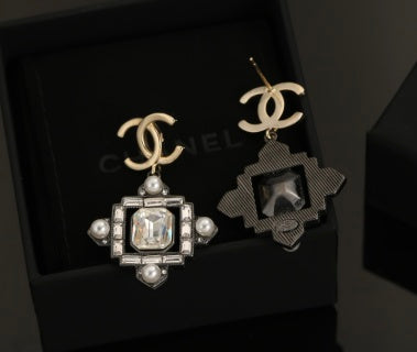 Chanel Crystal CC Square Drop Earrings – Elegant Luxury Fashion Jewelry