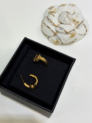Chanel Gold CC Drop Earrings – Elegant Luxury Fashion Jewelry