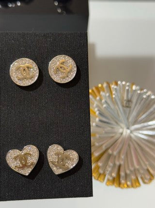 Chanel Crystal Heart CC Stud Earrings – Elegant Luxury Jewelry