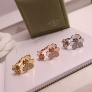 Van Cleef & Arpels Floral Trio Blossom Ring