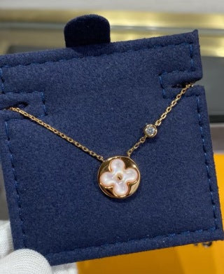 Louis Vuitton Blossom Pearl Flower Pendant Necklace