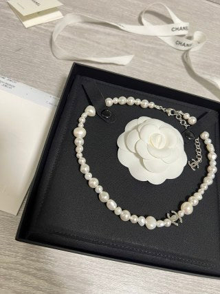 CHANEL Evelora Baroque Pearl Heritage Necklace