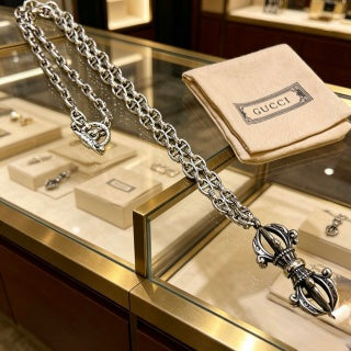 Gucci Interlocking G Ornamental Cross Pendant Chain Necklace