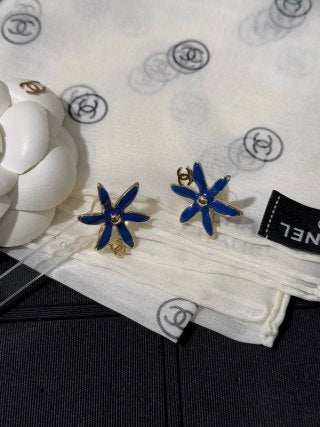 Chanel Blue Floral CC Stud Earrings – Elegant Luxury Fashion Jewelry