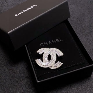 CHANEL Radiant Crystal Edge CC Brooch