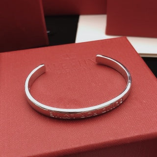 Gucci Engraved Logo Cuff Bracelet Trio