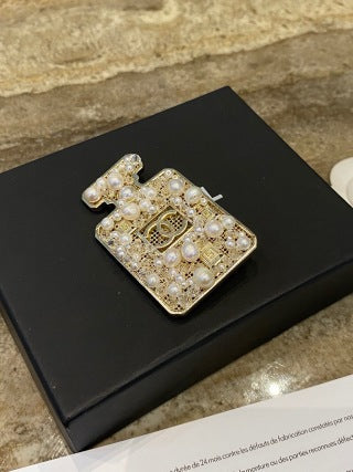 CHANEL Mireya Perfume Atelier Brooch