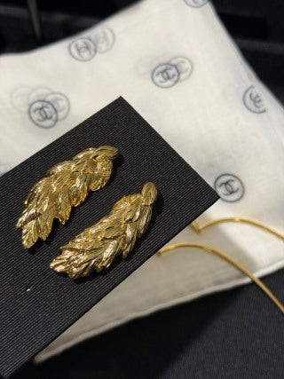 CHANEL Golden Wheat Detachable Drop Earrings