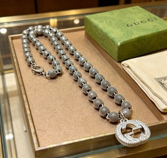 Gucci Interlocking G Beaded Medallion Long Chain Necklace