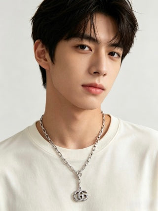 Gucci Interlocking G Medallion Long Chain Lariat Necklace