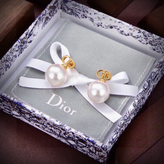 Dior Pearl Bloom Gold Stud Earrings
