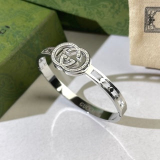 Gucci Interlocking G Oval Crystal Halo Cuff Bracelet