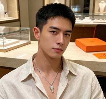 Hermès Equestrian Horse Head Pendant Chain Necklace