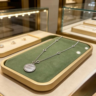 Gucci Interlocking G Medallion Logo Chain Necklace