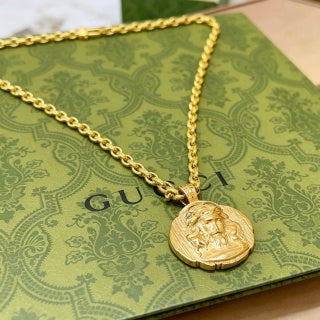 Gucci Vintage Medallion Coin Pendant Necklace