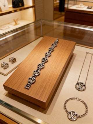 Louis Vuitton Signature Circle Link Bracelet