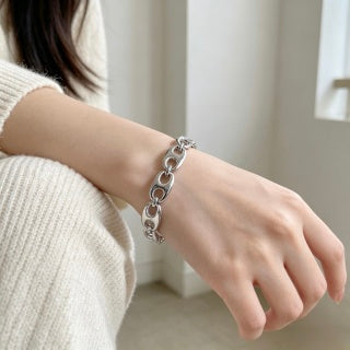 Gucci GG Interlocking Link Silver Cuff Bracelet