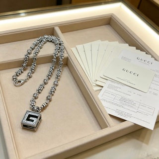 Gucci GG Vintage Link Medallion Silver Long Necklace
