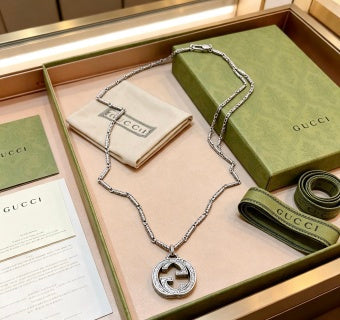Gucci GG Interlocking Round Pendant Silver Chain Necklace