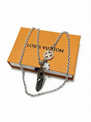 Louis Vuitton Feather Charm Heritage Chain Necklace