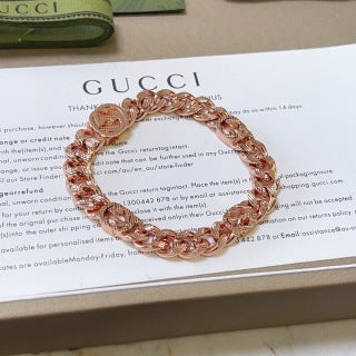 Gucci GG Engraved Chunky Link Chain Bracelet